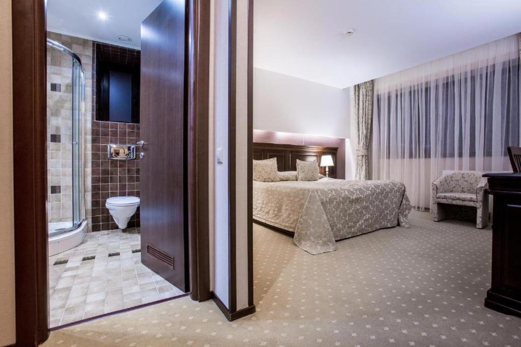 Alpin Resort Hotel - Apartamentele 2403-2404- Proprietate Administrata De Gazda Privata 포이아나브라소프 외부 사진